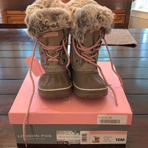 London fog enfield taupe size 10m (toddler)